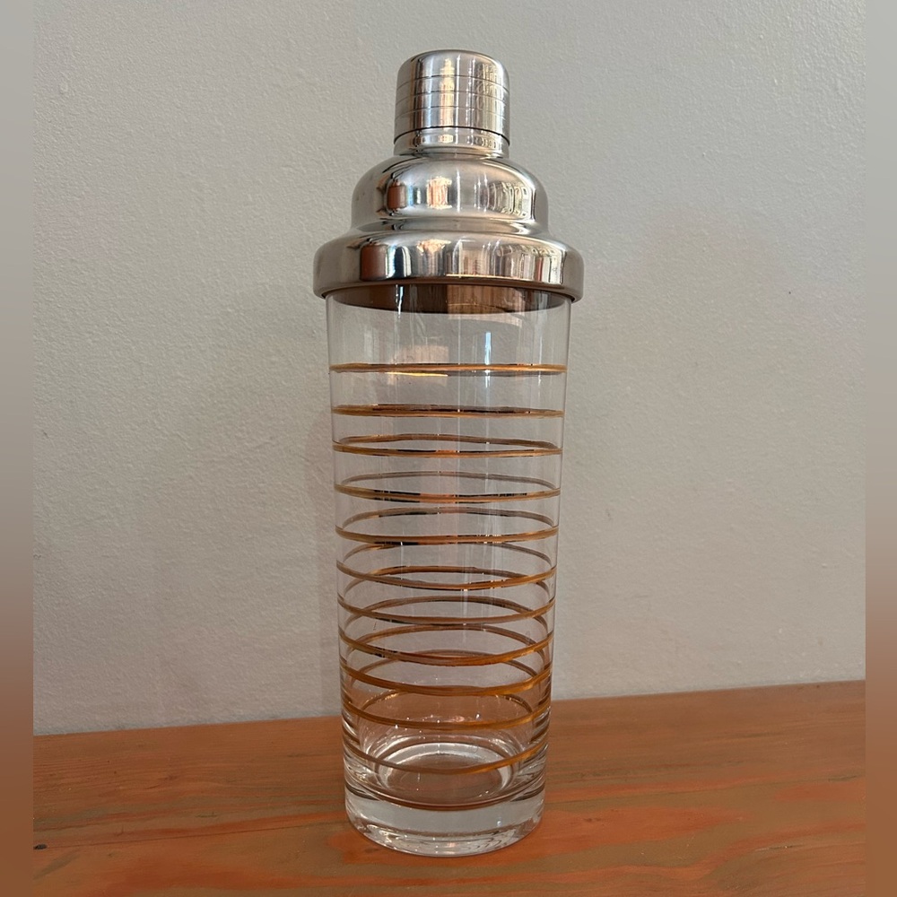 Cocktail shaker